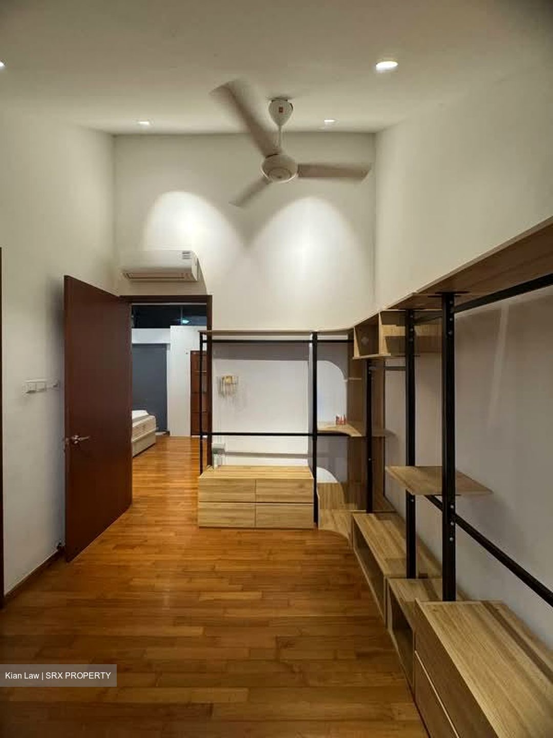 Sembawang Hills Estate (D20), Terrace #582395791
